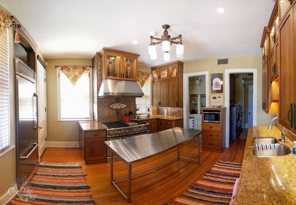 Bed and Breakfast Chocolate Mansion à Sioux City Extérieur photo